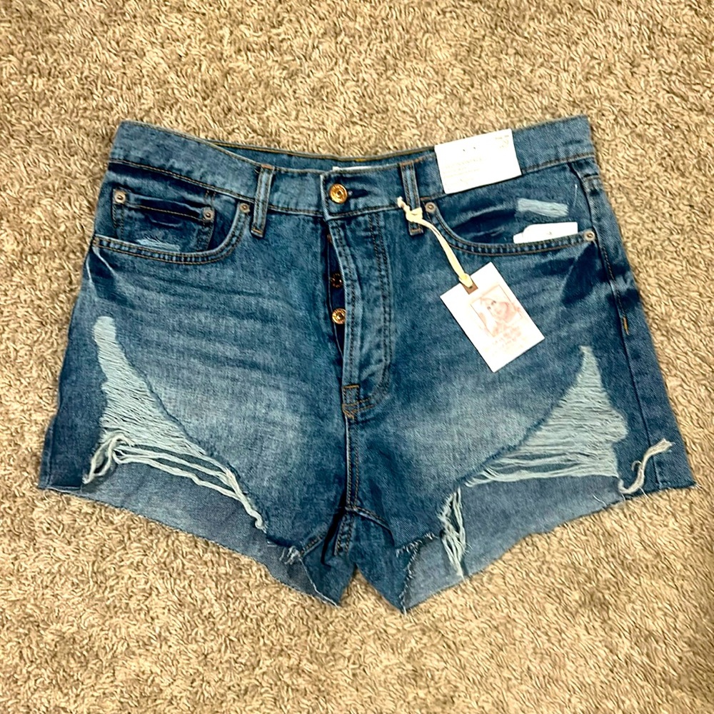 Jessica Simpson shorts